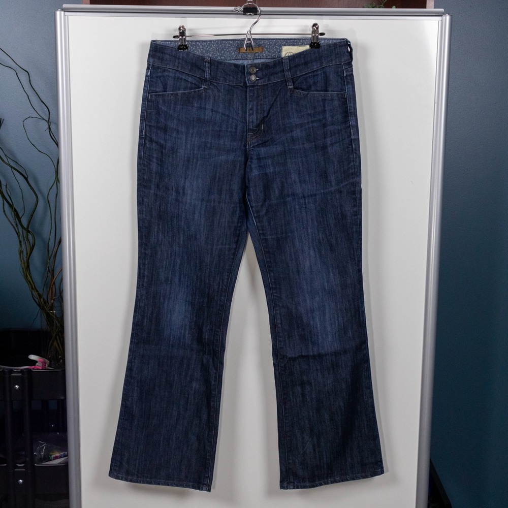 GAP Dark Wash Women’s Boot Cut/Trouser Jeans